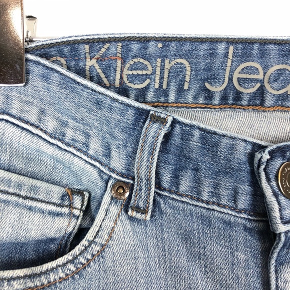 🔸Calvin Klein Light Wash Bootcut Jeans - Picture 3 of 6